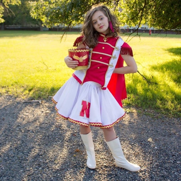 Sarrah Healy Mom and Business Owner of The Momma Made Clothing Company - Picture 3 of 7